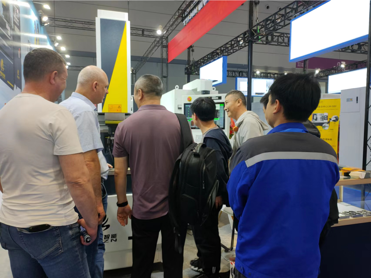 第24屆深圳工業(yè)展現(xiàn)場